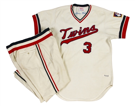 1974 Harmon Killebrew Game Used Minnesota Twins Home Uniform (Jersey and Pants) (MEARS A-10)